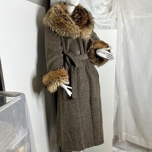 Zuki for Neiman Marcus Coat Sz 6 - 8 Soft Wool and Mohair w/Fox Collar and Cuffs